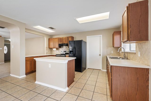 1103 Deerhound PL, Round Rock, TX 78664