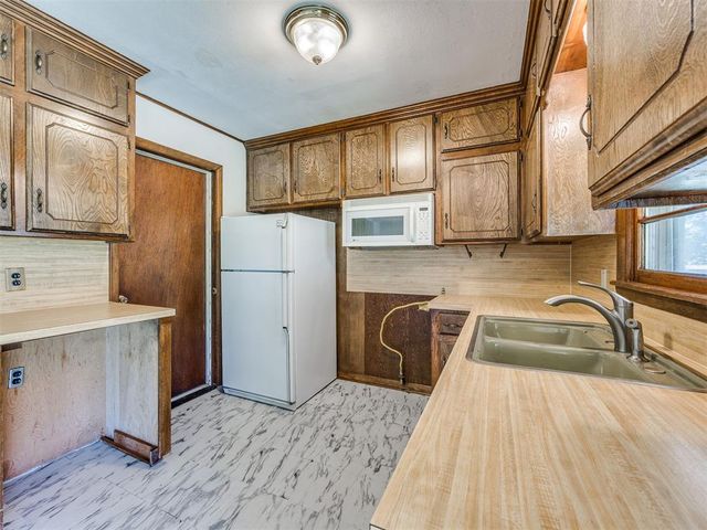 2129 SW 50th Street, Oklahoma City, OK 73119