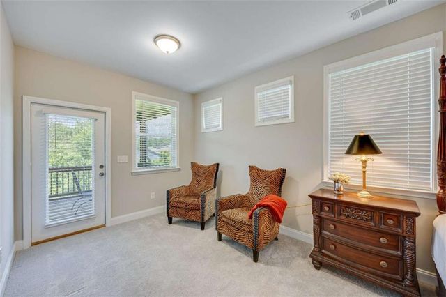 5212 Watchmans Cove, Gainesville, GA 30504