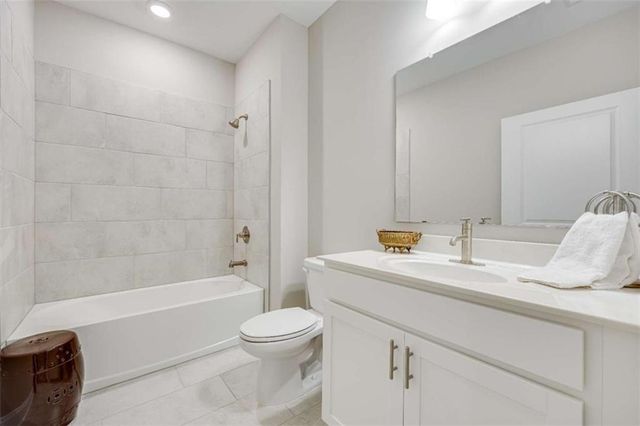 5212 Watchmans Cove, Gainesville, GA 30504