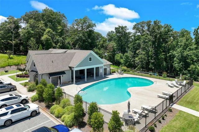 5212 Watchmans Cove, Gainesville, GA 30504