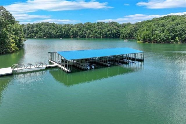 5212 Watchmans Cove, Gainesville, GA 30504