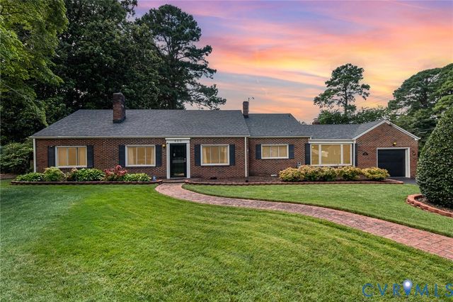 420 Park Ave, Hopewell, VA 23860
