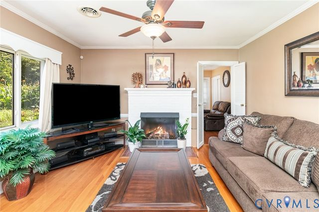 420 Park Ave, Hopewell, VA 23860