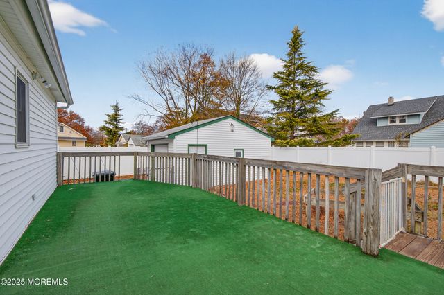 45 8th Street, Hazlet, NJ 07734