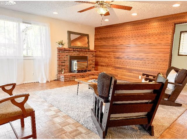 19555 Sw CASCADIA St, Beaverton, OR 97078