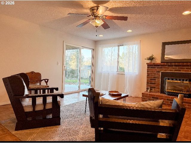 19555 Sw CASCADIA St, Beaverton, OR 97078