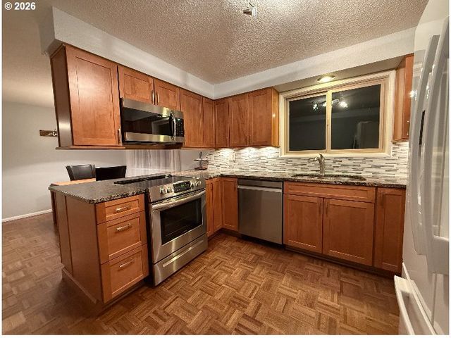 19555 Sw CASCADIA St, Beaverton, OR 97078