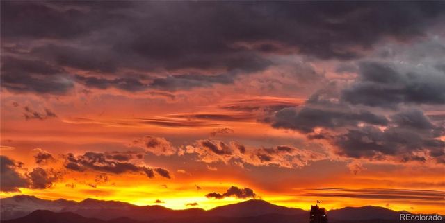 2 Adams 905, Denver, CO 80206