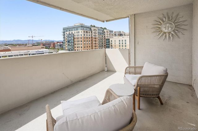 2 Adams 905, Denver, CO 80206