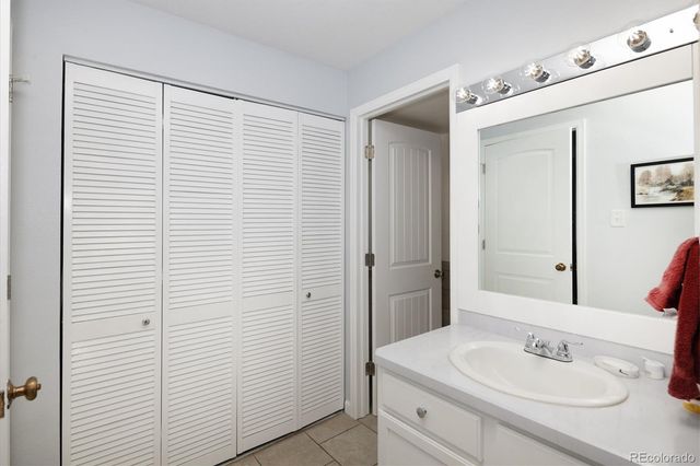 2 Adams 905, Denver, CO 80206