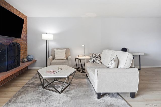 2 Adams 905, Denver, CO 80206