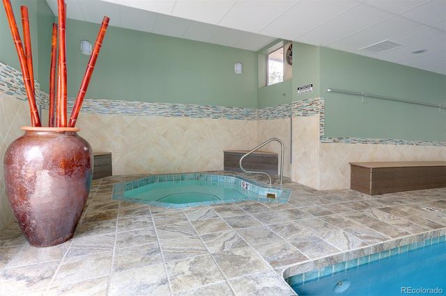 2 Adams 905, Denver, CO 80206