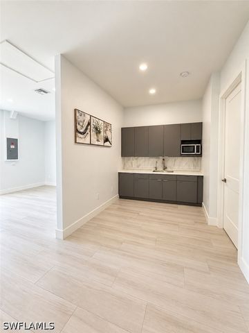 2469 29th AVE NE, Naples, FL 34120