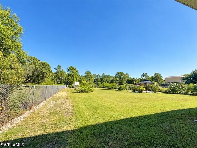 2469 29th AVE NE, Naples, FL 34120