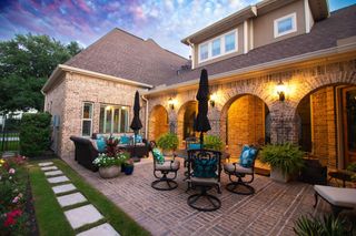 51 Woodglade Way, Tomball, TX 77375
