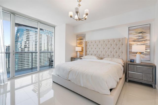 475 Brickell Ave 4315, Miami, FL 33131