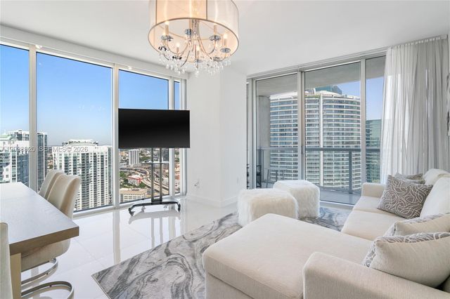 475 Brickell Ave 4315, Miami, FL 33131