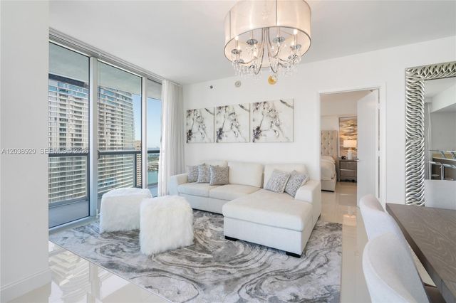 475 Brickell Ave 4315, Miami, FL 33131
