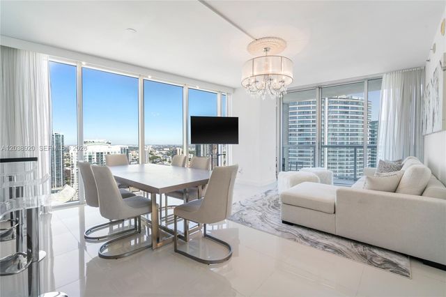 475 Brickell Ave 4315, Miami, FL 33131