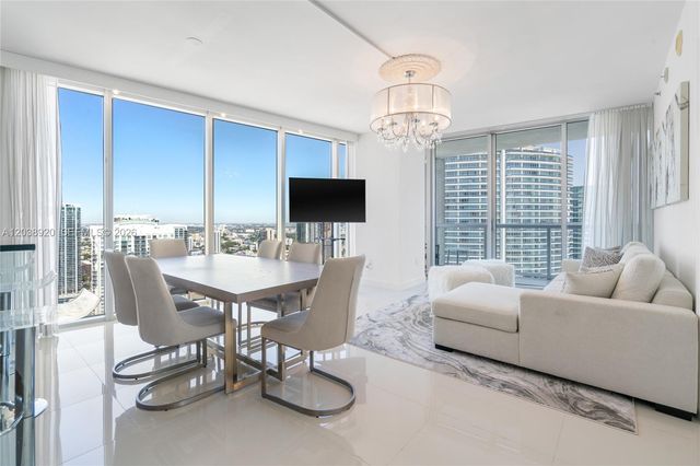 475 Brickell Ave 4315, Miami, FL 33131