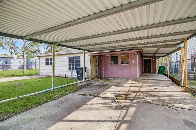 5930 Guadalupe Street, Houston, TX 77016