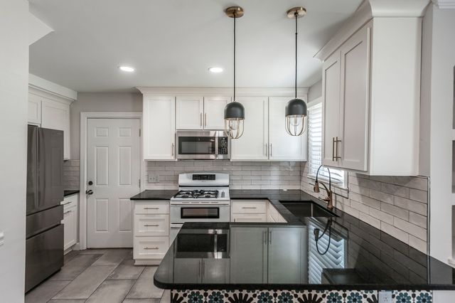 2942 Primrose Cir, Nashville, TN 37212