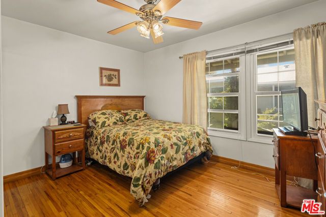 6732 W 86th Place, Los Angeles, CA 90045