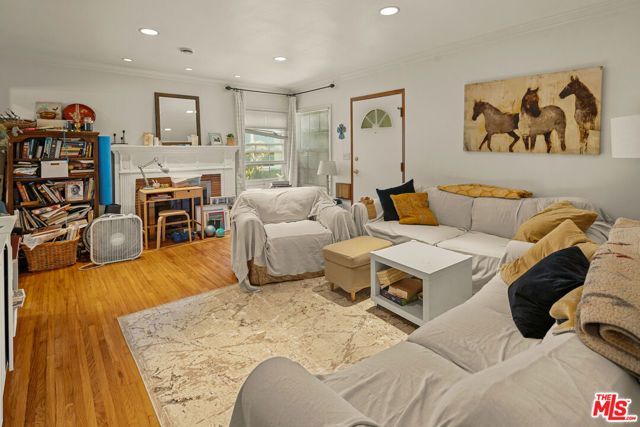 6732 W 86th Place, Los Angeles, CA 90045