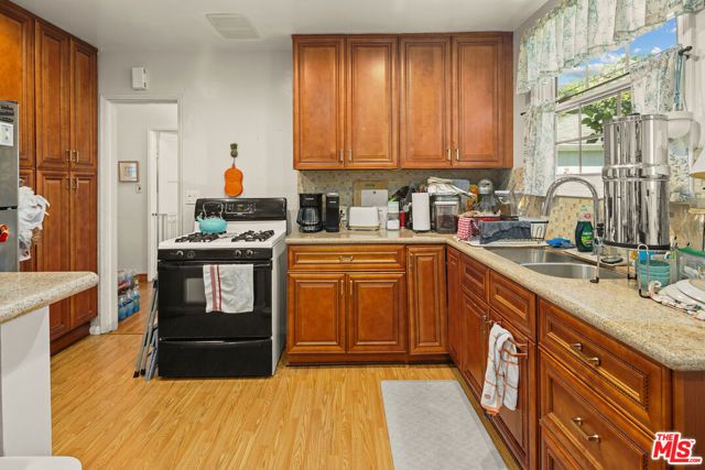 6732 W 86th Place, Los Angeles, CA 90045