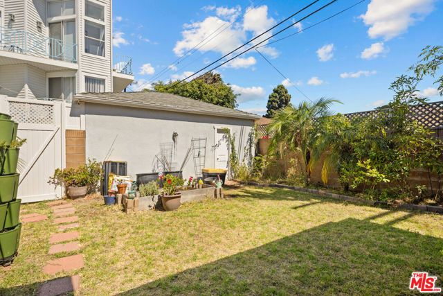 6732 W 86th Place, Los Angeles, CA 90045