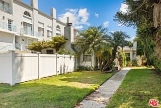6732 W 86th Place, Los Angeles, CA 90045