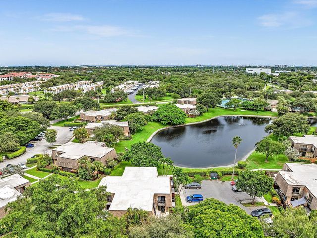 2895 SW 22nd Circle 45B, Delray Beach, FL 33445