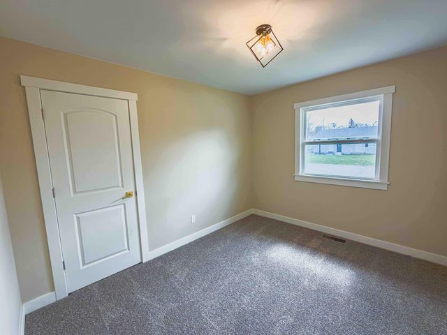 5836 Sloan Avenue, Portage, IN 46368