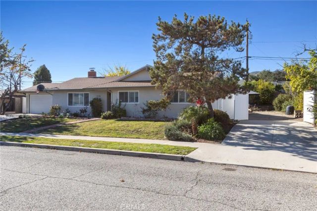 723 Gerst Drive, Newbury Park, CA 91320