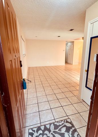 2309 Woodmont Trail, Fort Worth, TX 76133
