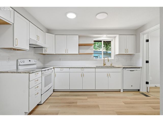 30930 Sw MAGNOLIA Ave, Wilsonville, OR 97070