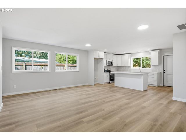 30930 Sw MAGNOLIA Ave, Wilsonville, OR 97070