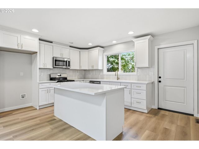 30930 Sw MAGNOLIA Ave, Wilsonville, OR 97070
