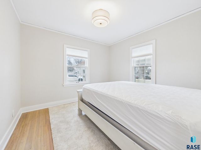 613 E 20th St Street, Sioux Falls, SD 57105