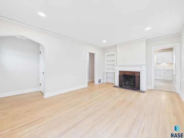 613 E 20th St Street, Sioux Falls, SD 57105