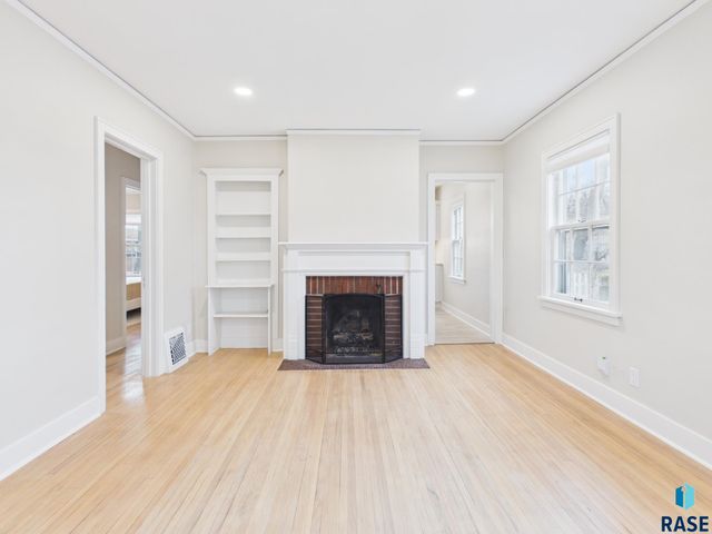 613 E 20th St Street, Sioux Falls, SD 57105