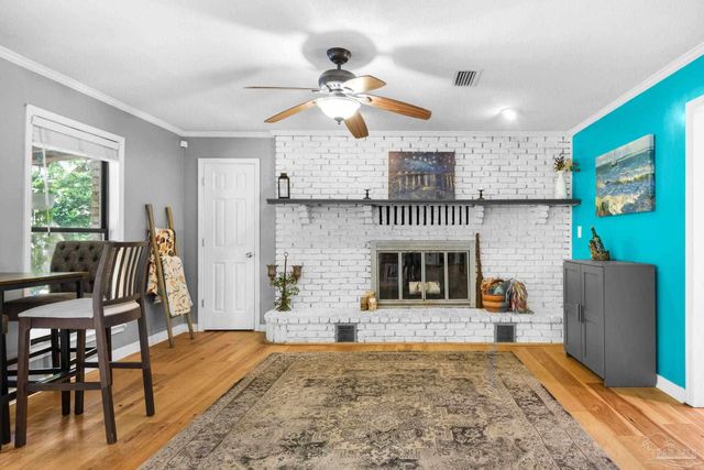 9012 Woodrun Rd, Pensacola, FL 32514