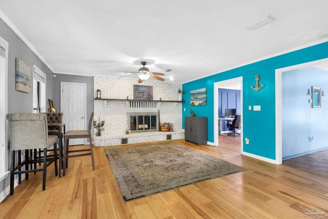 9012 Woodrun Rd, Pensacola, FL 32514