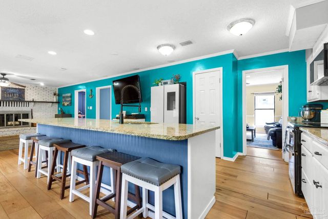 9012 Woodrun Rd, Pensacola, FL 32514