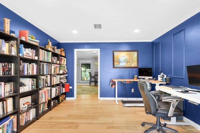 9012 Woodrun Rd, Pensacola, FL 32514