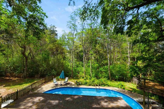 9012 Woodrun Rd, Pensacola, FL 32514