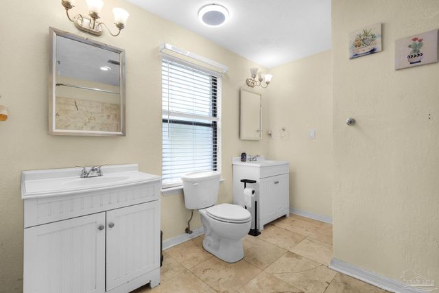 9012 Woodrun Rd, Pensacola, FL 32514