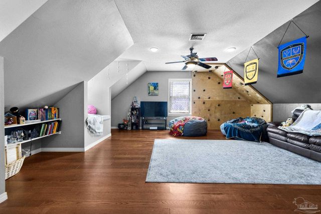 9012 Woodrun Rd, Pensacola, FL 32514