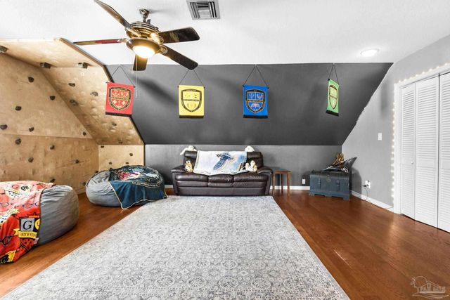 9012 Woodrun Rd, Pensacola, FL 32514